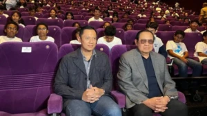 SBY Terharu Saat Nobar Film Bersama Anak Panti